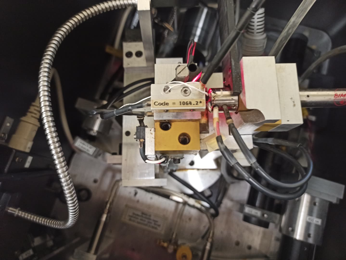 Optical measurement setup with 1064nm laser